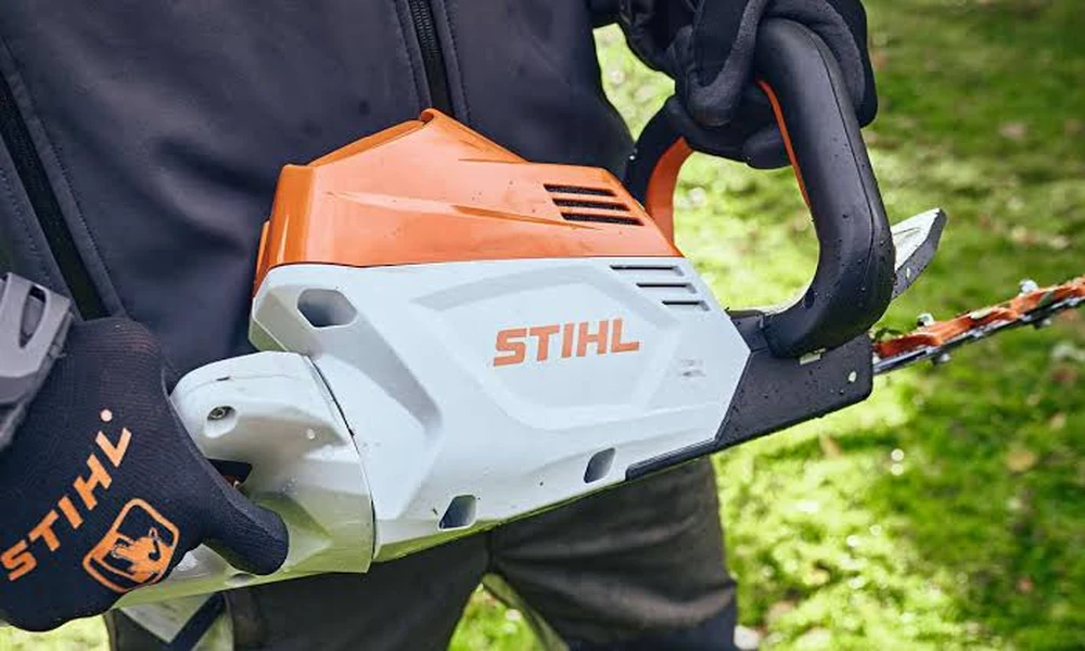 Are Cordless Outdoor Tools the Future of Home Maintenance?